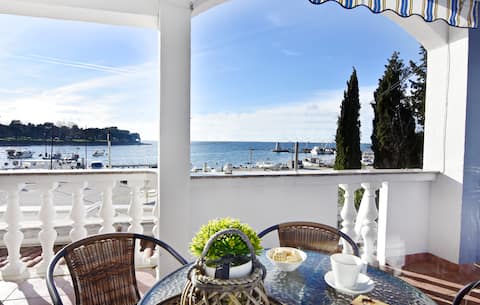 Cozy apartment Toni 2+2 with sea view, pets alowed