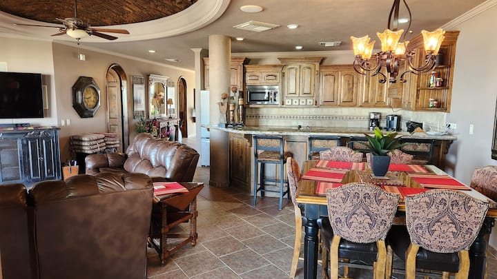 Spectacular 4 Bedroom Penthouse - Puerto Peñasco