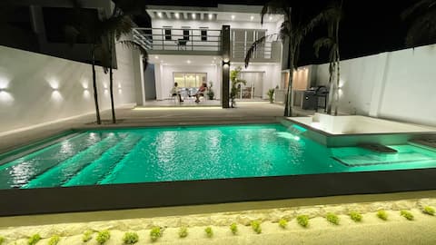 Relaxation and comfort in front of the sea