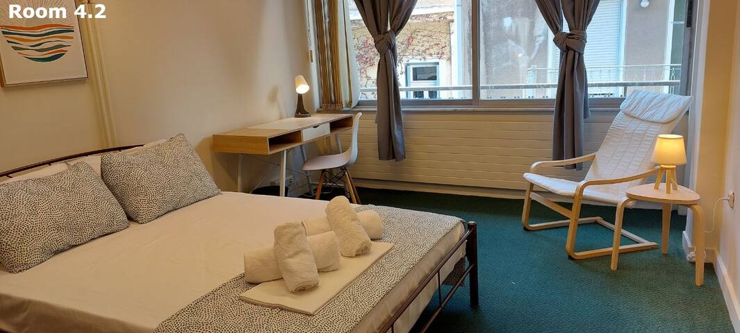 Luxury Apartment 12BD 5BATH gallery image 3