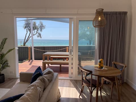 Successful Airbnb property: Exclusive beachfront getaway in Safety Beach