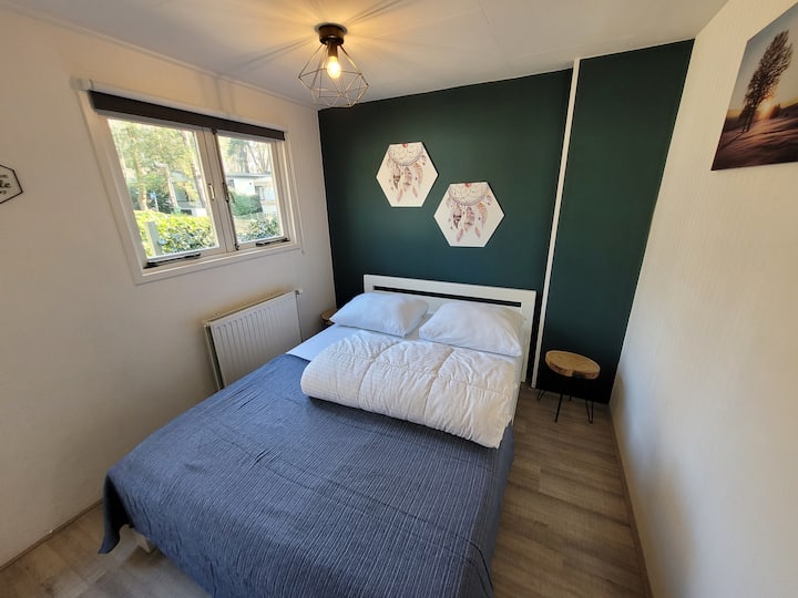 De eerste slaapkamer.