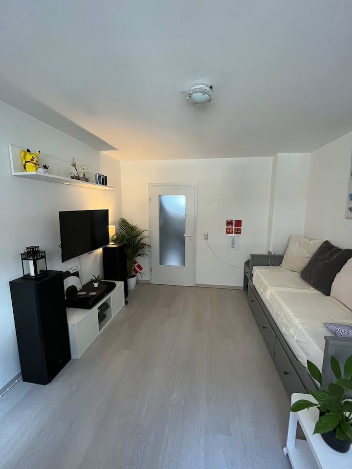 perfect location Kieler Woche apartment on the ground floor Flats for