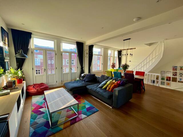 Luxurious Family Home – READ description! gallery image 4