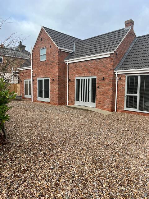 West Lodge / Hot Tub / Sleeps 10