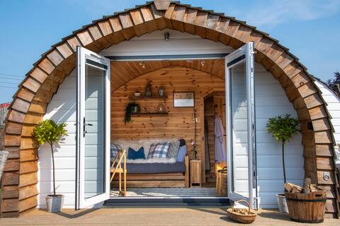 Yorkshire Exclusive Glamping with Hot Tub