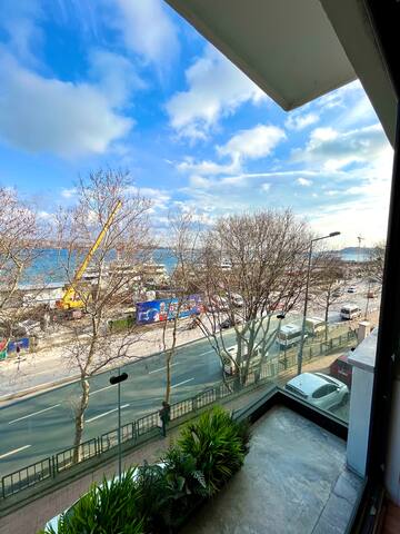 Amazing Bosphorus View Apartment1 gallery image 3