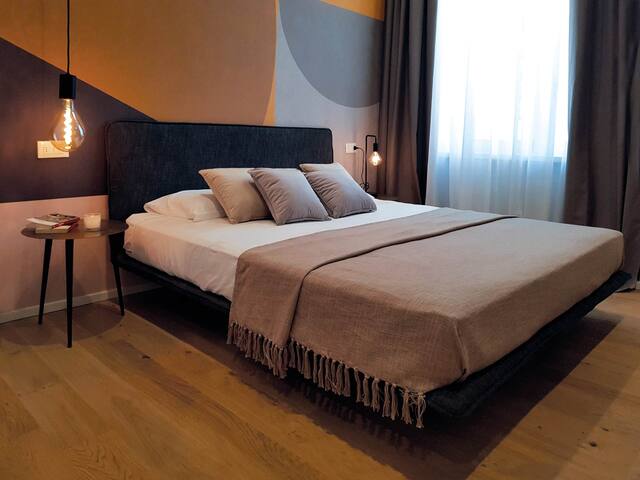 AR Airport Bergamo Pet free Parking free gallery image 3