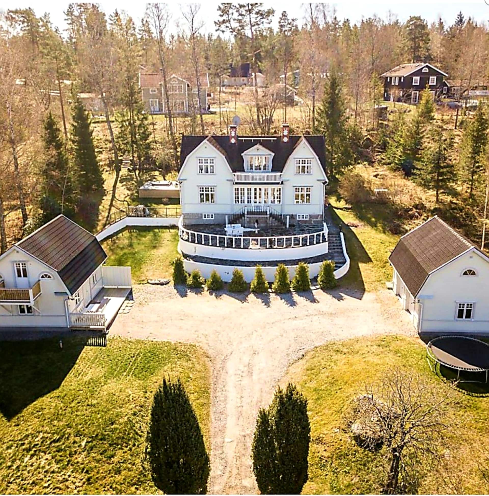 Gästhus Johanneslund, Ekeby Almby