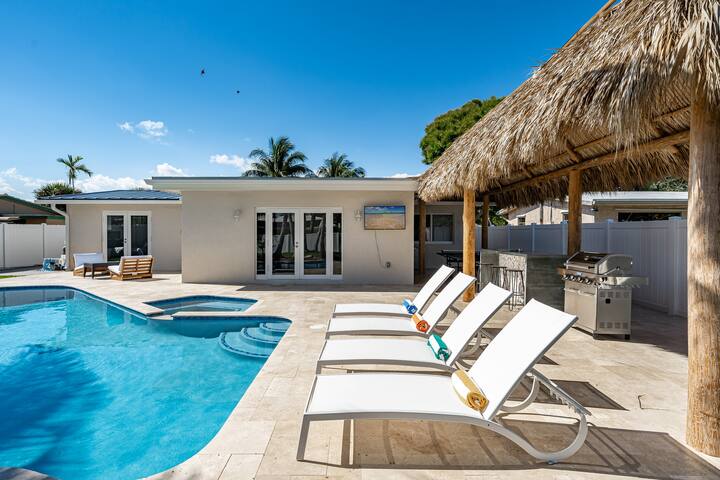 1 Mile to Beach – Heated Pool – FirePit – Pets Ok gallery image 3