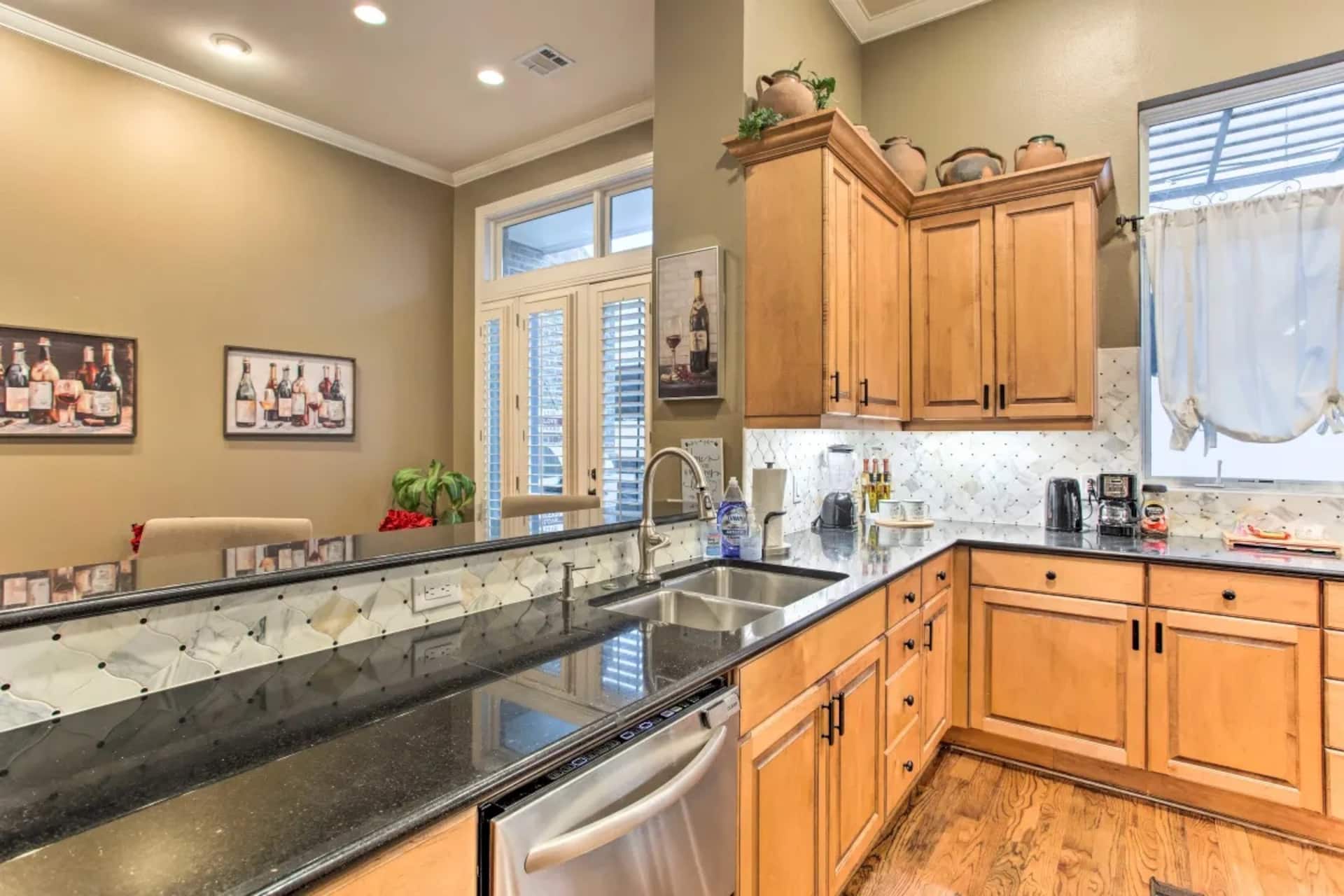 Centrally Located Urban Townhome — foto 5