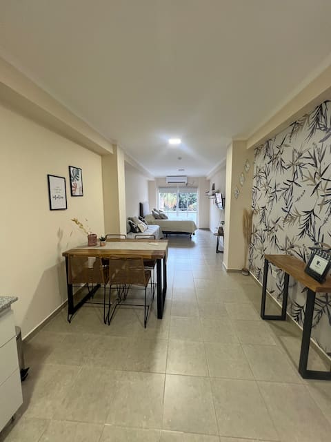 Successful Airbnb property: Spectacular apartment right in the center in Departamento San Fernando