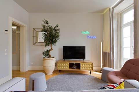 Top Airbnb: BOUTiQUE Rentals- P*O*R*T*O Ribeira em União Das Freguesias De Cedofeita, Santo Ildefonso, Sé, Miragaia, São Nicolau E Vitória