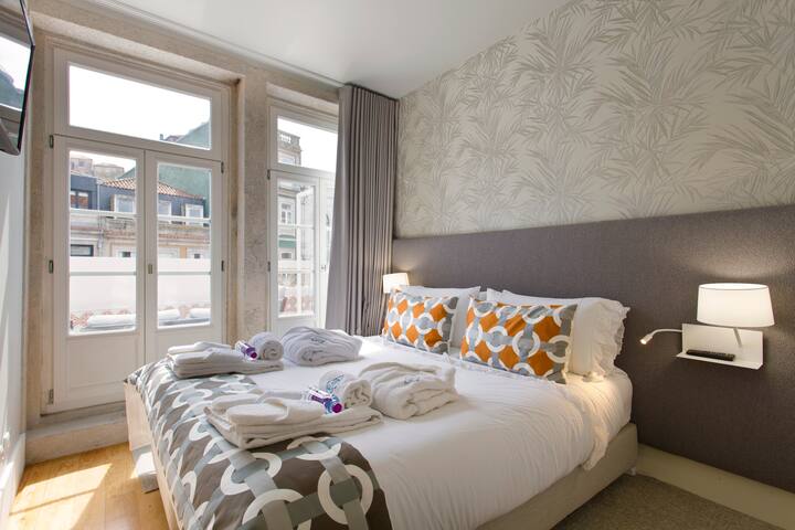 BOUTiQUE Rentals- P*O*R*T*O Ribeira gallery image 3