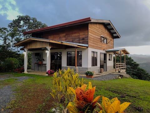 Linda Vista Cabin – Viewpoint between Mountains