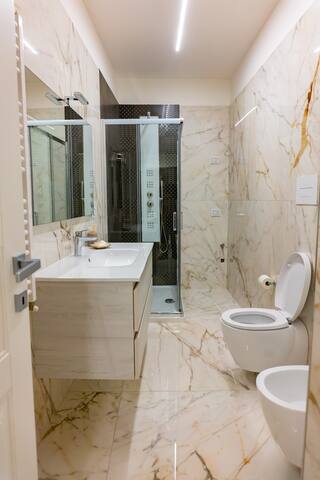 gioiello a Porta Nolana gallery image 2