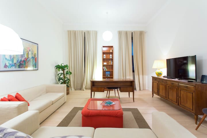 Keys of Italy – Valpetrosa 10 / Touch of Elegance