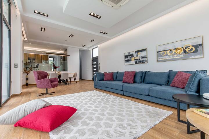 Armonia Luxury Villa gallery image 3