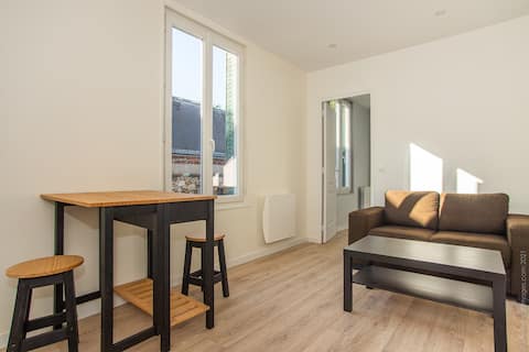 Successful Airbnb property: 2-Bedroom Apartment – Close to Paris in Vitry Sur Seine