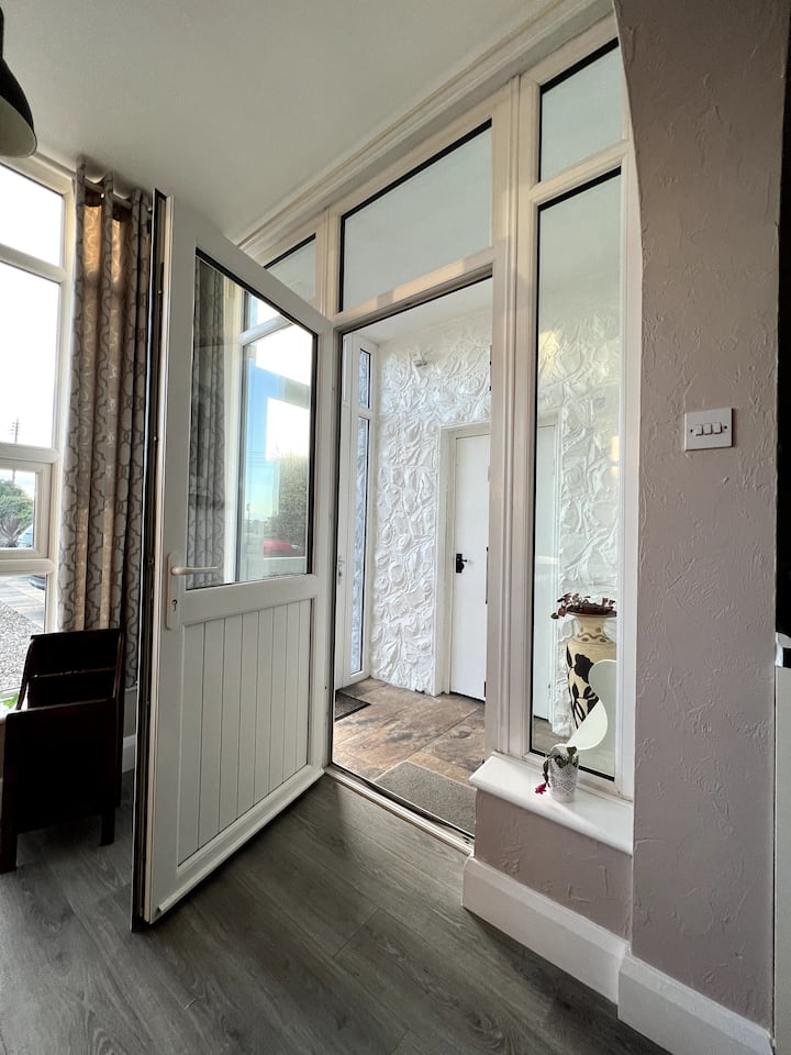 Seafront Apartment In Sutton - Dublin