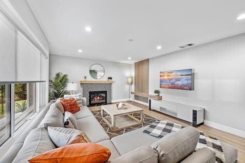 Newly Remodeled Spacious home near Ontario Airport