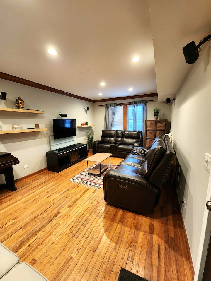 Pilsen/UIC Single Family Home Houses for Rent in Chicago, Illinois