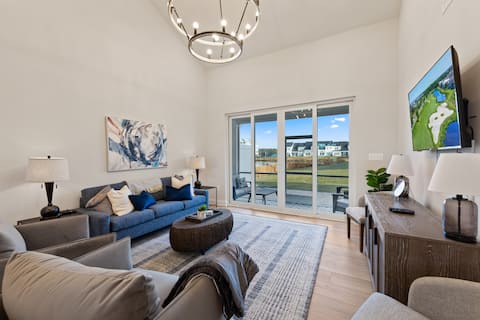 4BR/3.5BA Townhome|Private+Gated|Great Stay+Linens