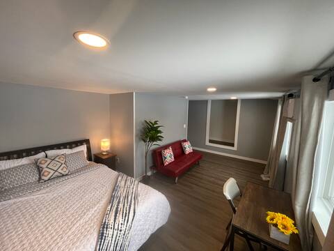 5 Bedrooms 5.5 Bath house