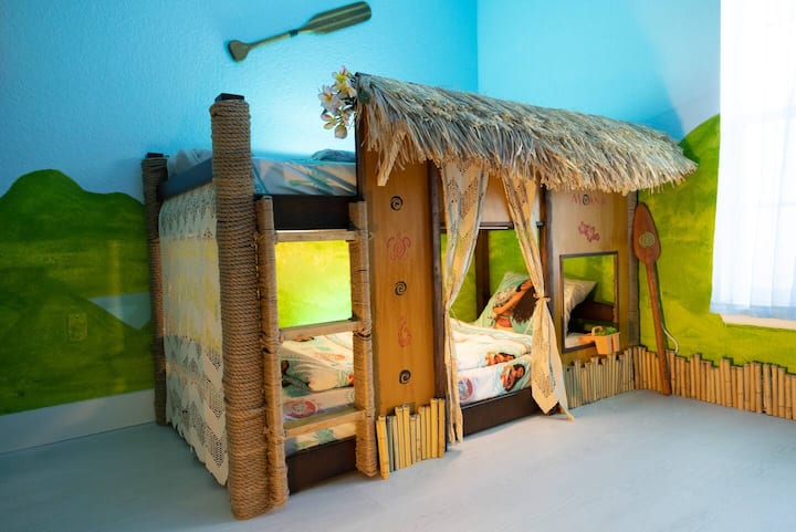 سرير بطابقين مصنوع حسب الطلب/بيت موانا