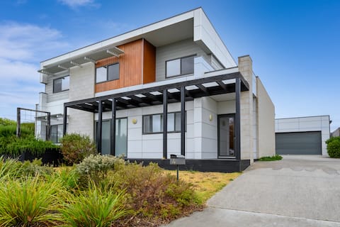 Whales Wombats Cape Paterson