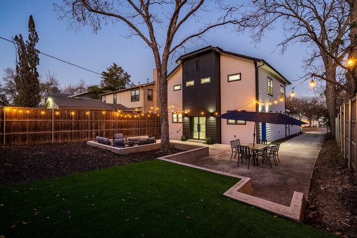 *Craftsman’s Paradise – 12 Guest Gorgeous Home* gallery image 3