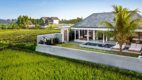 Romantic 2BR Dream Villa w/ Ricefields View