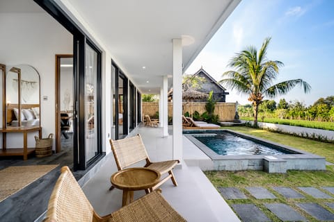 Stunning 2BR Dream Villa with Ricefield View