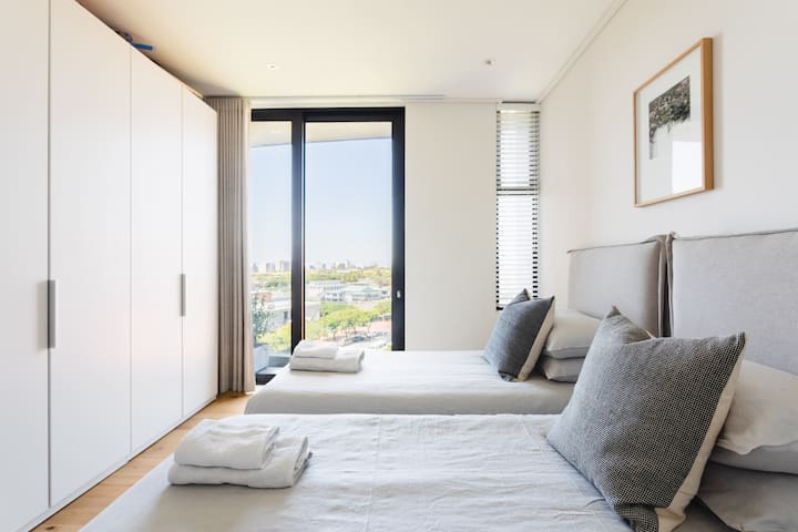 Luxurious 2BR Sea View Apartment gallery image 5