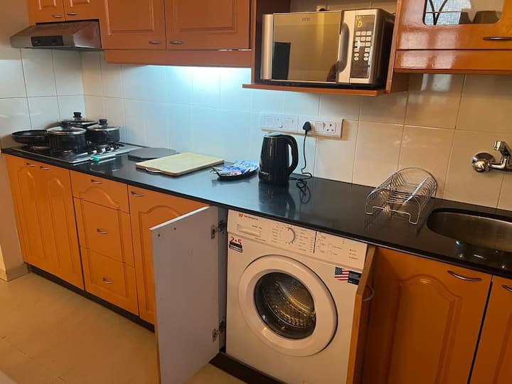 Kitchenette image 2