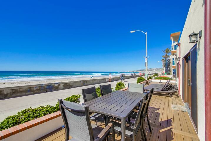 Oceanfront Beautiful Getaway gallery image 4