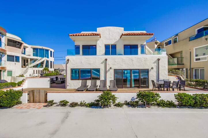 Oceanfront Beautiful Getaway gallery image 3