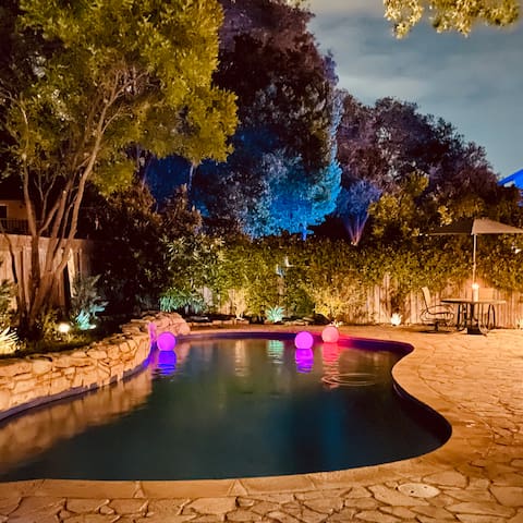 Westlake Home w/ Private Pool, A Backyard Oasis