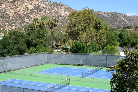 Mountain Vista: Relaxing 1BDR Villa.