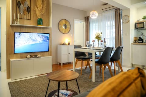Popular Airbnb listing: Apartment Mare Blu in Kožino