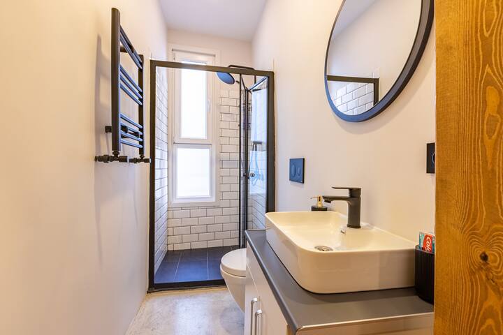 House of Serenity: 3BR, 2BA, Balcony, @Galata gallery image 5