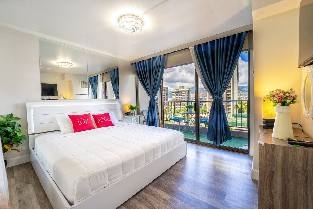 Lit King Size confortable (Made in Italy) dans la chambre des maîtres