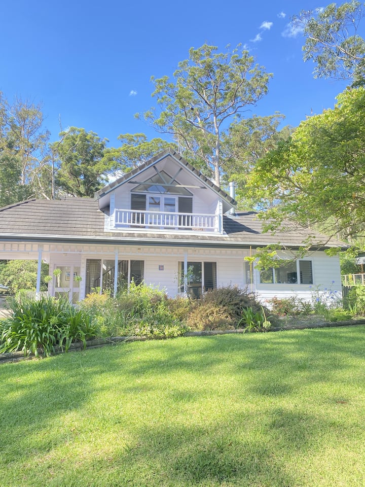 Pelican Lake Views Smiths Lake Houses for Rent in Smiths Lake