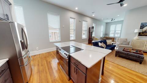 Upscale downtown loft, will not disappoint!