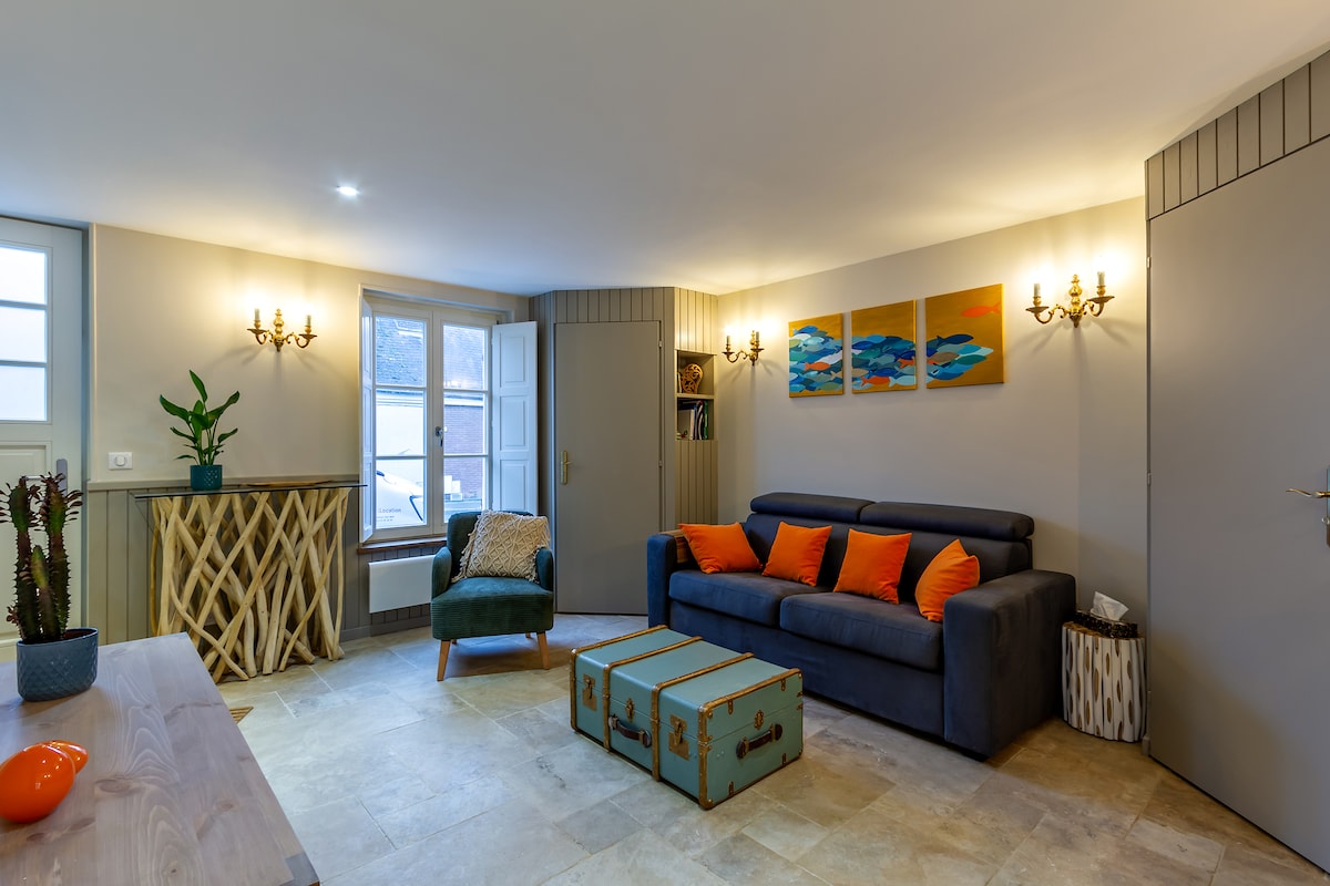 Top Airbnb: Coeurs en Bay – Romantic home with parking in Saint Valery Sur Somme