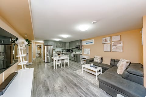 Successful Airbnb property: Modern Suite in Delta in Delta