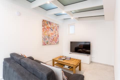 Top Airbnb: Central Naschmarkt apartment for 6 people in Wieden
