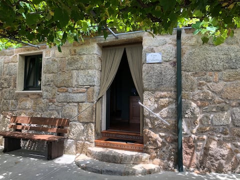 Anuncio de Airbnb popular: Cuberto's House en Carnota