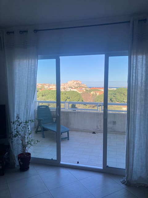 Top Airbnb: 2-bedroom apartment with sea view à Calvi