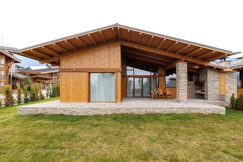 Alpin Chalet in Golf Resort